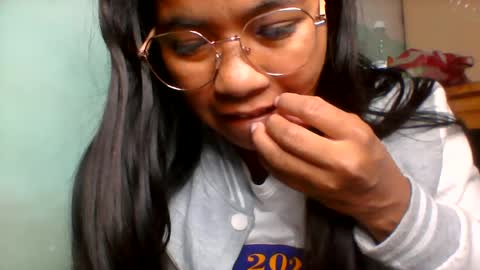 rinah856024 online show from June 24, 2026, 5:45 pm