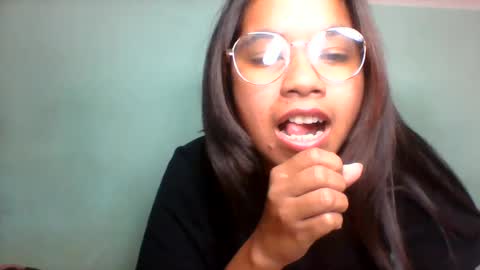 rinah856024 online show from July 4, 2026, 6:58 pm