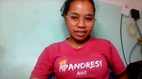 rinah856024 online show from July 23, 2026, 3:32 pm