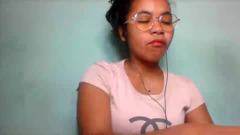rinah856024 online show from July 28, 2026, 7:39 pm