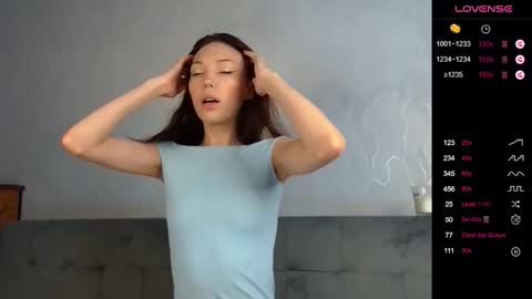 Rina online show from October 23, 2025, 6:02 am