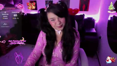 Snapshot of rini_bunny chatting on December 16, 2025, 4:17 am rini online show from December 16, 2025, 4:17 am