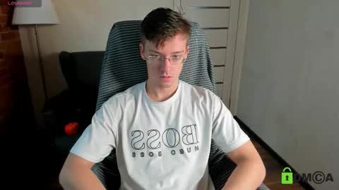 Snapshot of rishu_ chatting on November 2, 2025, 10:39 am VAnitas online show from November 2, 2025, 10:39 am