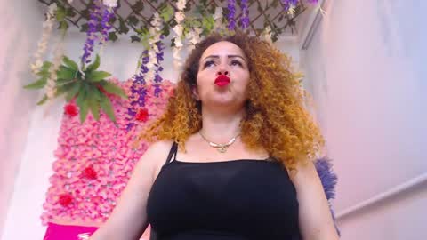 Snapshot of risitos_de_oro_ chatting on May 10, 2026, 3:06 pm Risitos De Oro online show from May 10, 2026, 3:06 pm