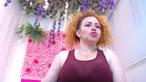 Snapshot of risitos_de_oro_ chatting on May 18, 2026, 3:51 pm Risitos De Oro online show from May 18, 2026, 3:51 pm