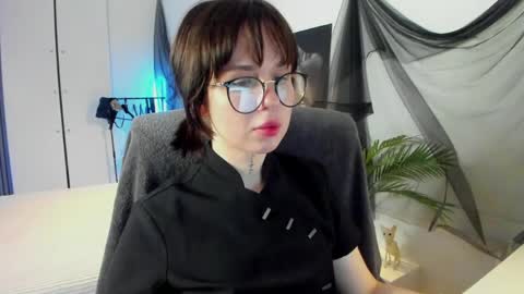 Alice online show from June 2, 2026, 8:44 pm