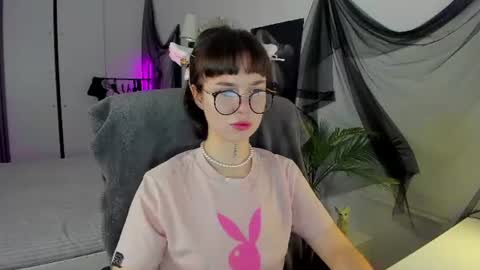 Alice online show from June 8, 2026, 8:20 pm