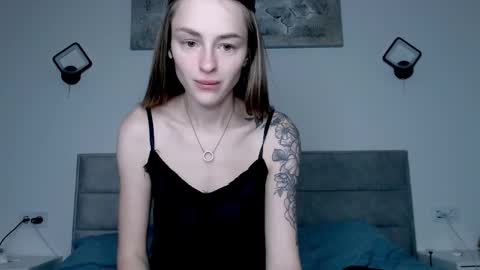 Snapshot of rita_orra chatting on October 22, 2025, 8:47 am Rita online show from October 22, 2025, 8:47 am