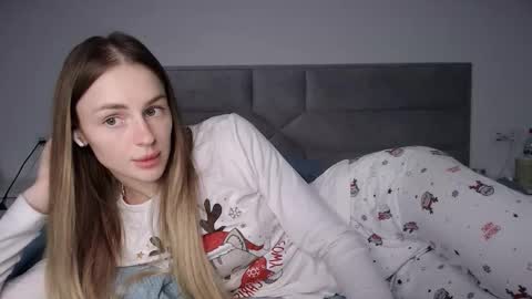 Snapshot of rita_orra chatting on November 20, 2025, 12:05 pm Rita online show from November 20, 2025, 12:05 pm