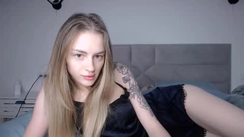 Snapshot of rita_orra chatting on November 21, 2025, 10:03 am Rita online show from November 21, 2025, 10:03 am