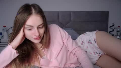 Snapshot of rita_orra chatting on February 2, 2026, 10:14 am Rita online show from February 2, 2026, 10:14 am