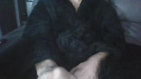 Snapshot of riverbend44 chatting on February 4, 2025, 10:24 pm riverbend44 online show from February 4, 2025, 10:24 pm