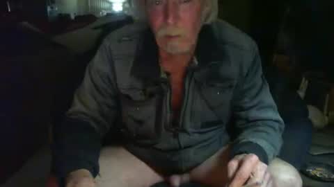Snapshot of riverratggg chatting on April 23, 2026, 7:05 pm riveratggg online show from April 23, 2026, 7:05 pm
