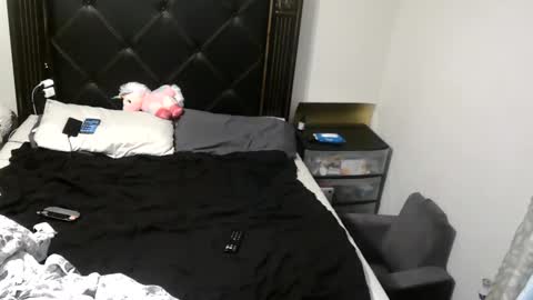 River Saint online show from September 15, 2025, 11:54 am