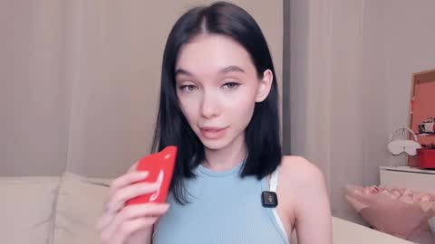 Rina online show from January 11, 2026, 8:14 pm