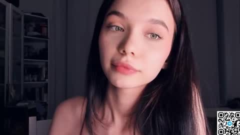 Rina online show from April 10, 2026, 8:57 pm