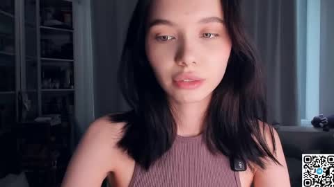 Rina online show from April 15, 2026, 7:15 am