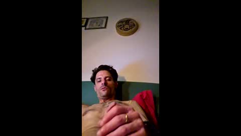 Snapshot of rizzo1980682473 chatting on June 8, 2026, 10:32 pm rizzo1980682473 online show from June 8, 2026, 10:32 pm