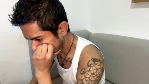 Snapshot of rj_principe chatting on October 7, 2025, 7:05 am Jezus online show from October 7, 2025, 7:05 am