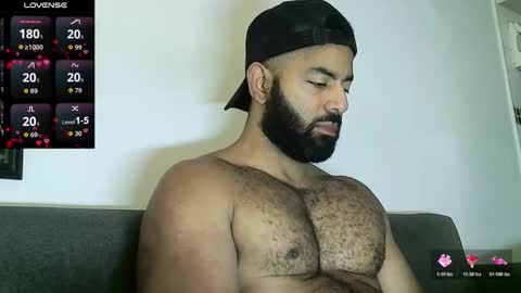 Snapshot of roa32sebas chatting on January 19, 2026, 3:05 pm SebasRoa online show from January 19, 2026, 3:05 pm