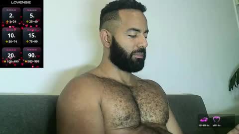 Snapshot of roa32sebas chatting on February 11, 2026, 6:02 pm SebasRoa online show from February 11, 2026, 6:02 pm