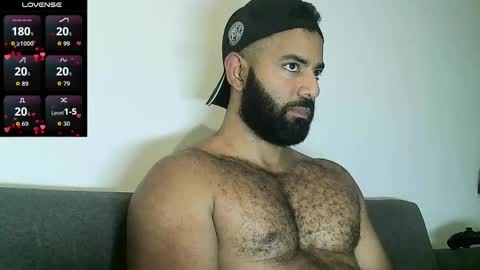 Snapshot of roa32sebas chatting on February 12, 2026, 5:41 pm SebasRoa online show from February 12, 2026, 5:41 pm