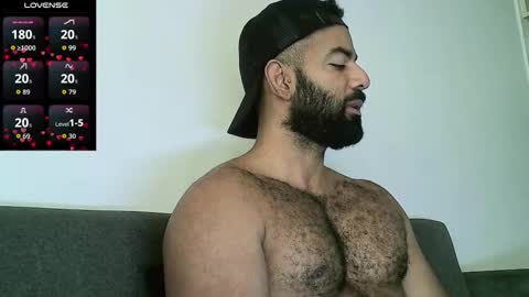 SebasRoa online show from March 9, 2026, 2:32 pm