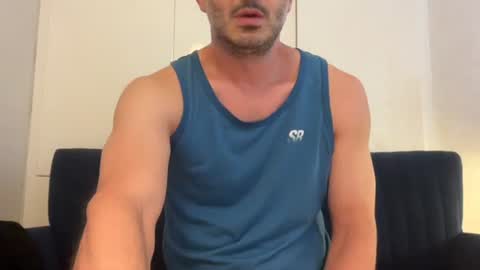 Snapshot of roadbikerider chatting on September 13, 2025, 1:00 pm 20cm online show from September 13, 2025, 1:00 pm