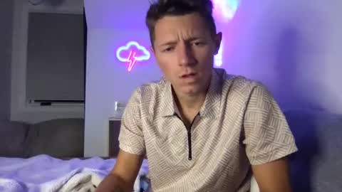 RoastingCorn online show from December 22, 2024, 5:56 am