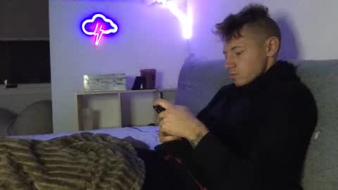 RoastingCorn online show from January 4, 2025, 9:32 am