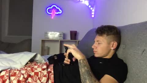 RoastingCorn online show from January 5, 2025, 1:04 pm