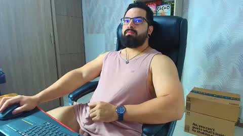 Robby online show from December 2, 2025, 11:11 pm