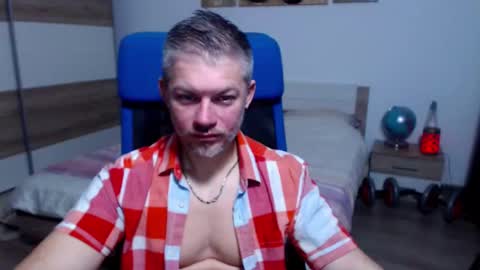 Snapshot of robbyshawz chatting on December 17, 2025, 5:35 am robbyshawz online show from December 17, 2025, 5:35 am