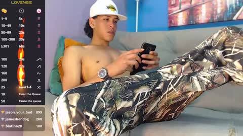 robert_kingg online show from January 14, 2025, 7:59 am