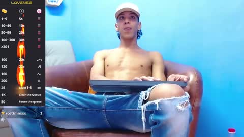robert_kingg online show from September 22, 2025, 7:05 pm