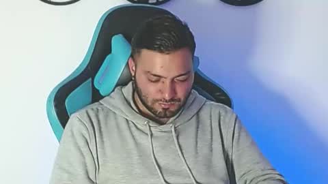 Stiven - online show from December 19, 2025, 10:17 pm