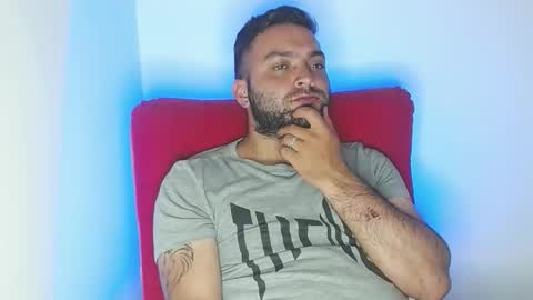 Snapshot of robert_leroy chatting on May 22, 2026, 6:42 am Stiven - online show from May 22, 2026, 6:42 am