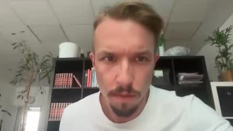 robert_x666 online show from July 20, 2026, 2:19 pm