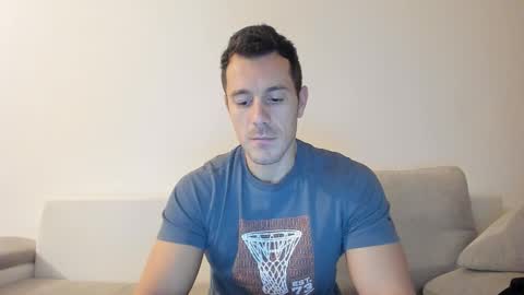 Snapshot of roberto4ever chatting on November 26, 2025, 5:41 am roberto4ever online show from November 26, 2025, 5:41 am