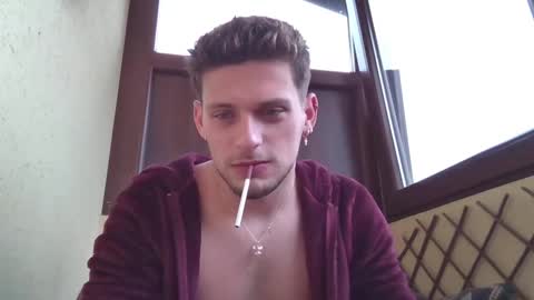 Snapshot of roberto_twink1 chatting on February 15, 2025, 8:00 am Roberto online show from February 15, 2025, 8:00 am