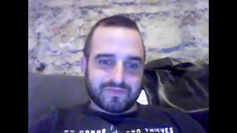 Snapshot of robertoredo chatting on January 16, 2025, 10:34 pm Roberto online show from January 16, 2025, 10:34 pm