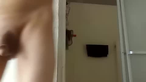 robertsaiz4200 online show from November 3, 2025, 10:32 pm