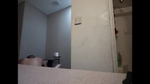 robertsaiz4200 online show from February 19, 2026, 4:30 am