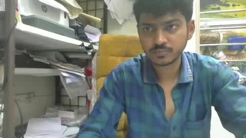 Snapshot of robertsalia220 chatting on March 6, 2025, 2:18 pm Robertsalia online show from March 6, 2025, 2:18 pm