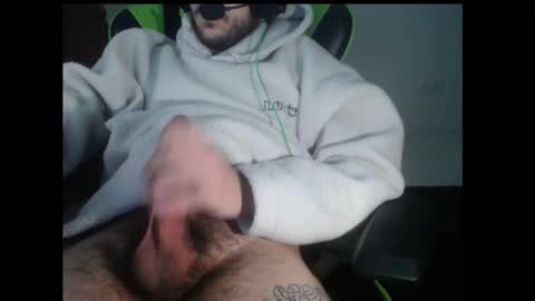 Snapshot of roberunxx chatting on March 8, 2025, 7:20 pm Rober online show from March 8, 2025, 7:20 pm