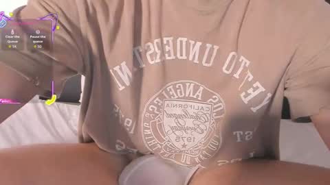 Snapshot of robfavorite1 chatting on November 21, 2025, 11:25 pm robfavorite1 online show from November 21, 2025, 11:25 pm