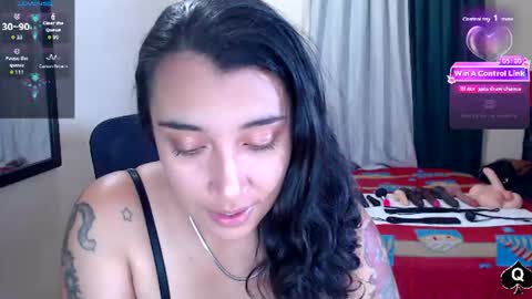 Snapshot of robin_h00t chatting on June 23, 2026, 2:53 am Ivanna and Robin online show from June 23, 2026, 2:53 am