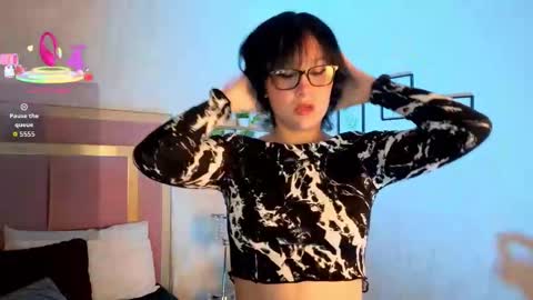 robin D online show from November 27, 2025, 12:07 pm