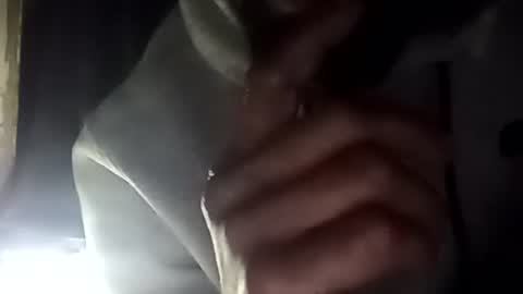 Snapshot of robincom23 chatting on November 15, 2025, 12:02 pm R online show from November 15, 2025, 12:02 pm