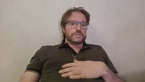 robinouhot online show from February 21, 2025, 1:33 pm